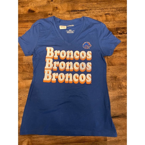 Tops - Broncos‎ women's T-shirt size Small